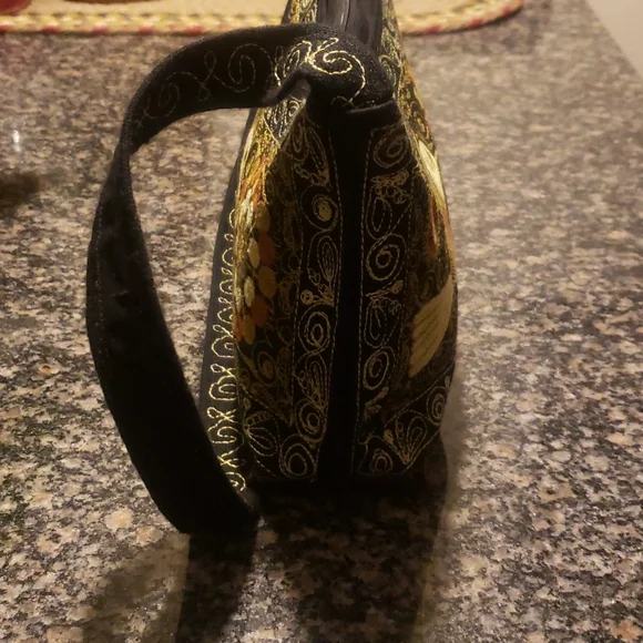 Shoulder Bag - Picture 6 of 8